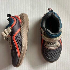 Carter’s Mercury Tennis Shoe size 7